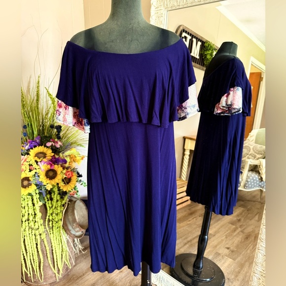 Eloges • Navy & Floral Lace Ruffle Off Shoulder Dress - Picture 8 of 16